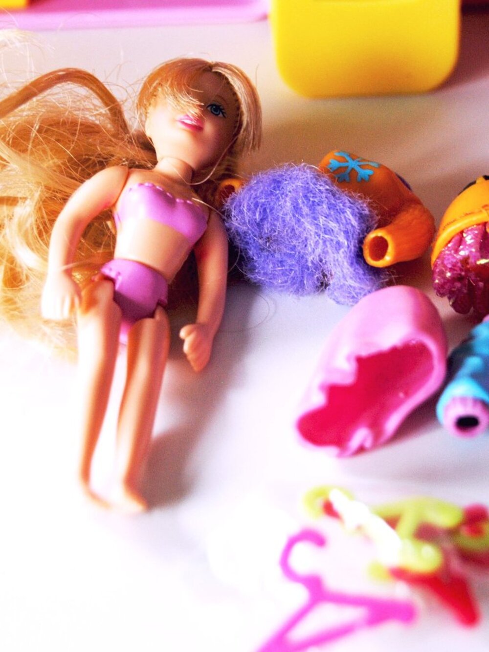 Vintage Fashion Polly Pocket "Super Stylin' Pink Bedroom Fashion Purse - Picture 2 of 8